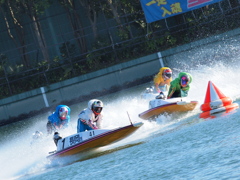 多摩川競艇場にて