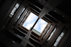 閉ざされた空