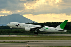 JAL 777