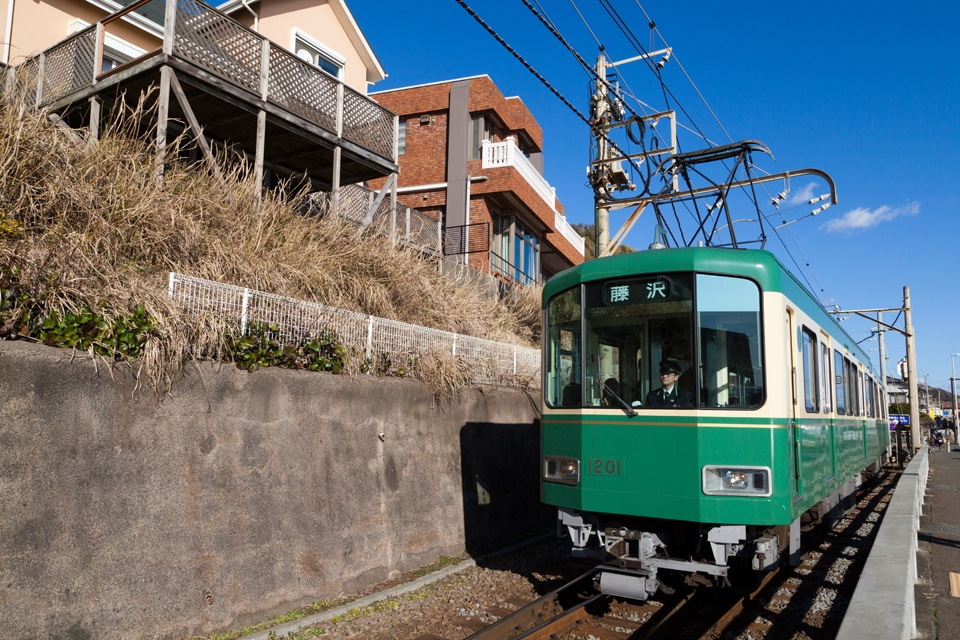 ブルースカイ・江の電