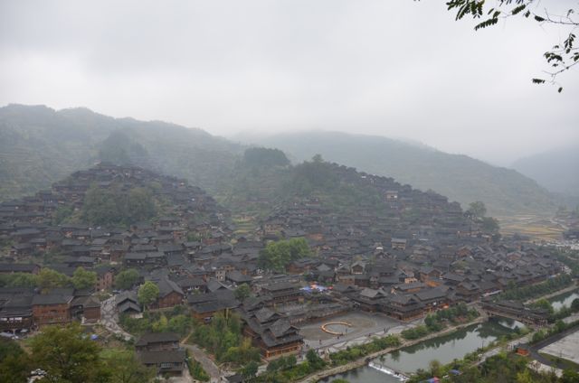 少数民族の住む村