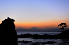 横須賀市立石公園よりの富士夕景
