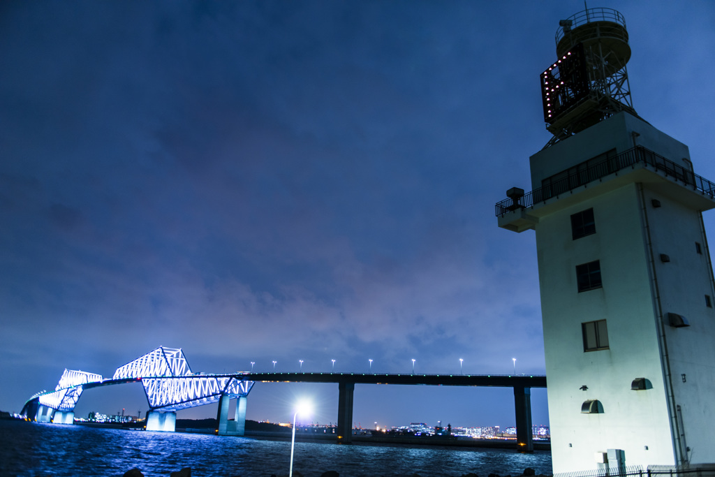 Gate Bridge Night