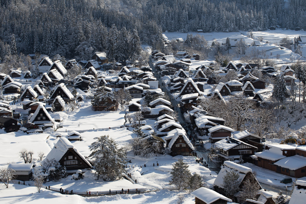 雪の白川郷
