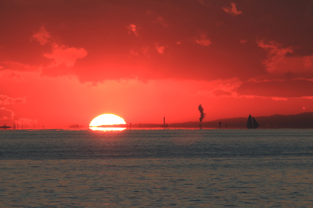 東京湾に沈む夕日