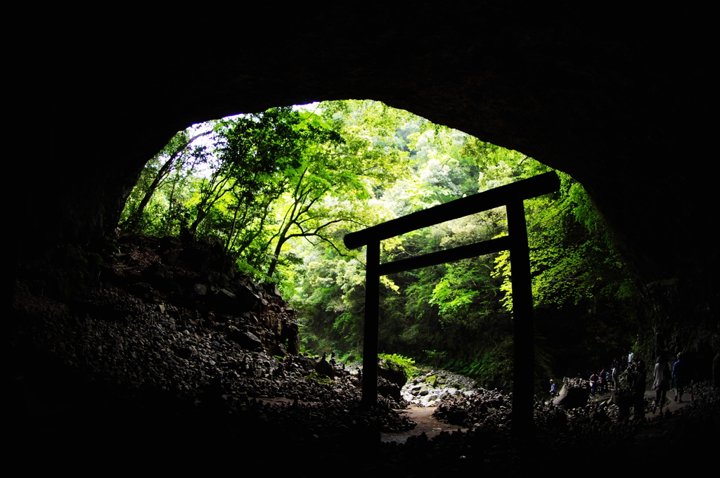 天照らす世界