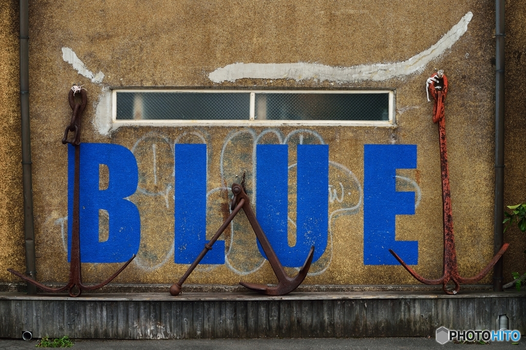 BLUE