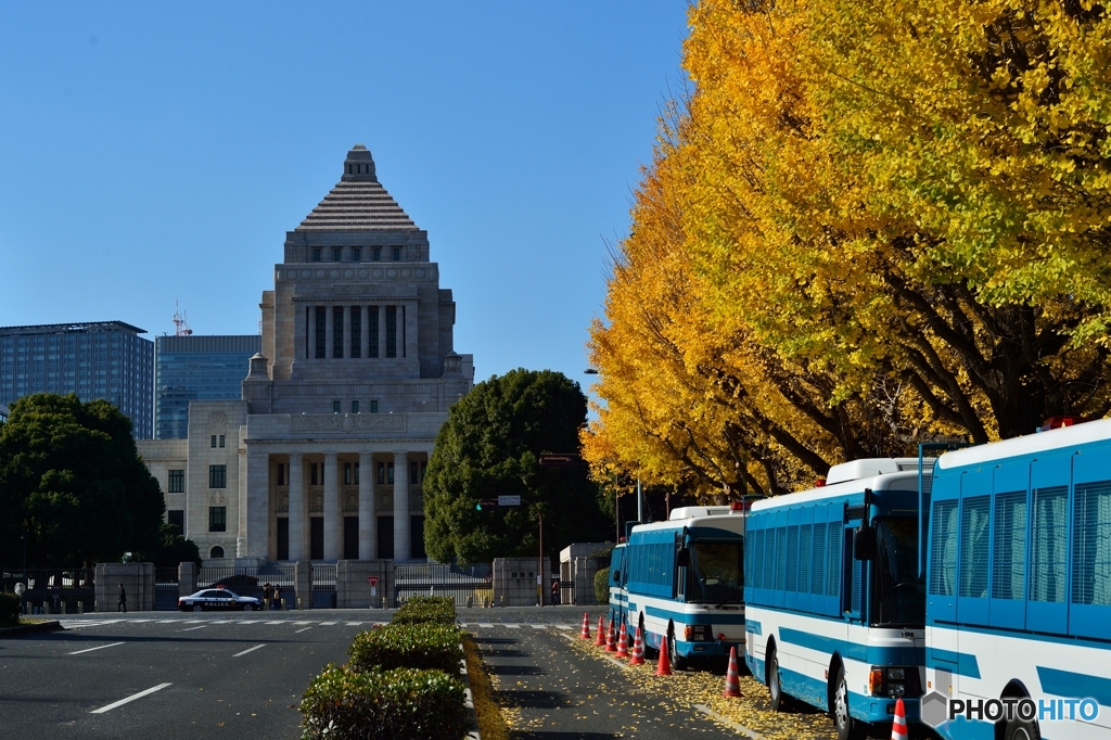 国会正門前