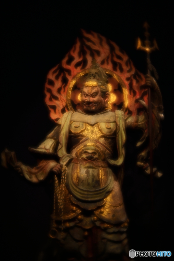 広目天立像