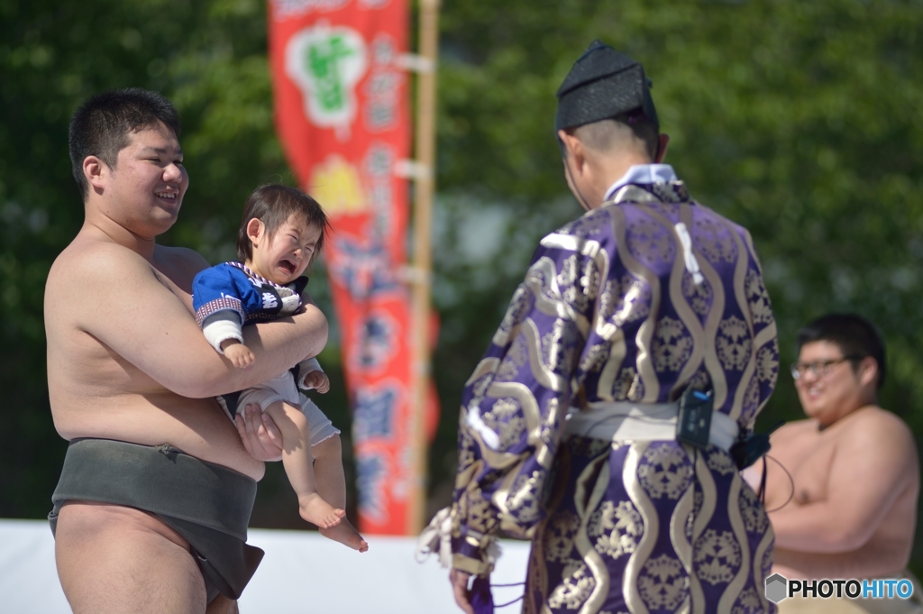 大きな声で泣いたが勝ち！