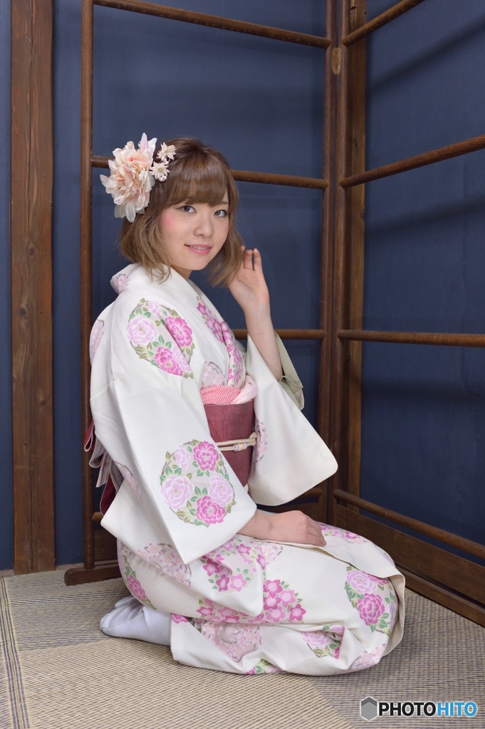 着物でフェミニン1