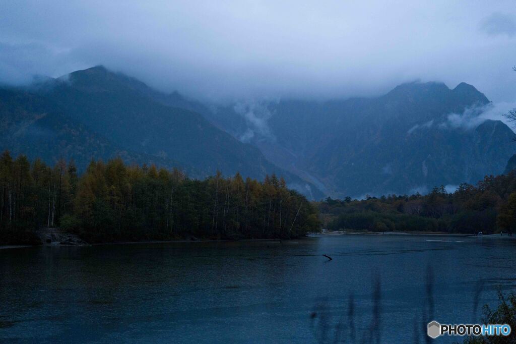 雨の大正池 5:59