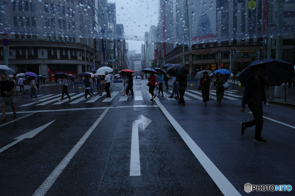 雨の銀座4