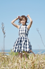 潮風に髪を梳かす1