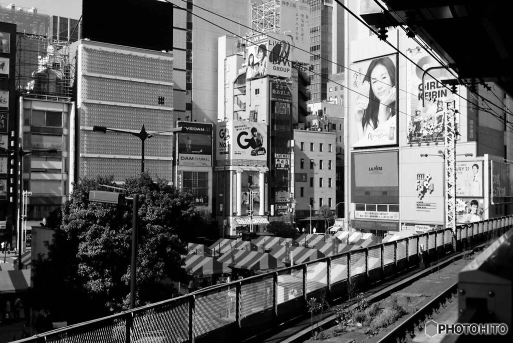 新橋駅から