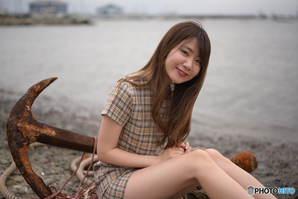 錨を背景に