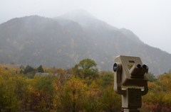 雨で霞む