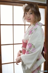 着物でフェミニン3