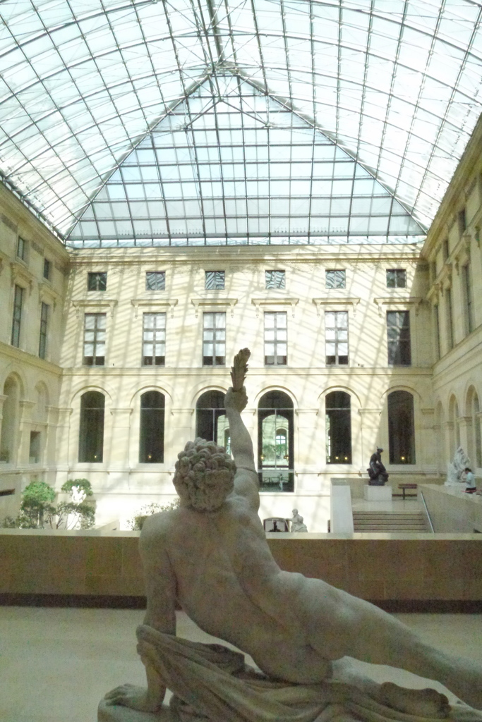 ルーブル美術館