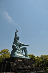 長崎原爆記念像
