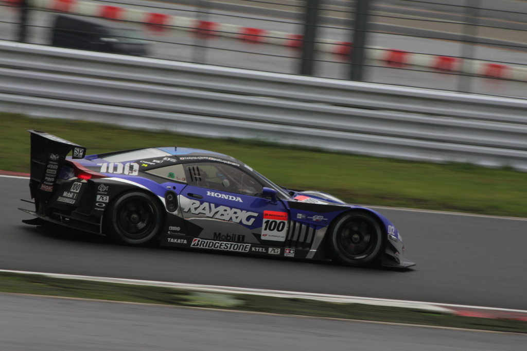 【SuperGT 2012 R2】RAYBRIG HSV-010_3