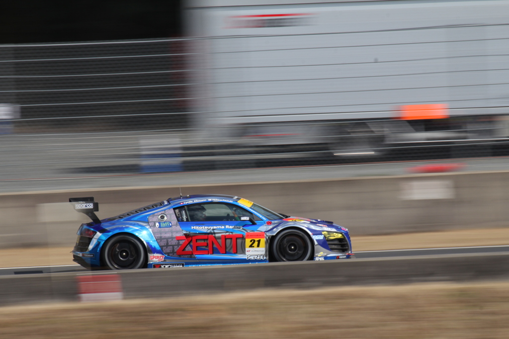 【SuperGT 2012 R1】ZENT Audi R8 LMS_1