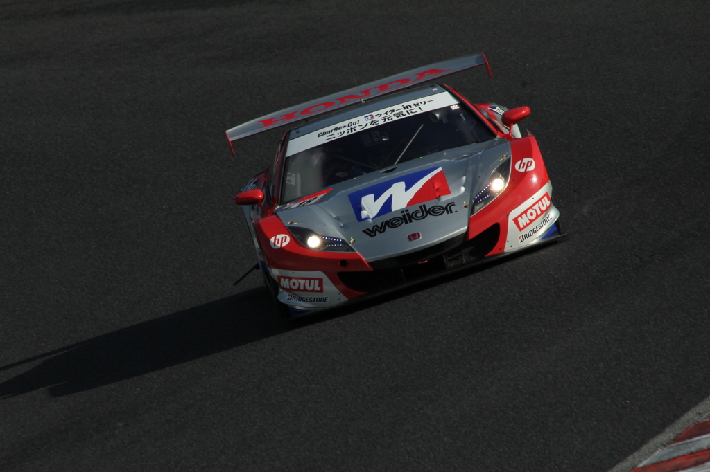 【SuperGT 2012 R1】ウイダー HSV-010_3