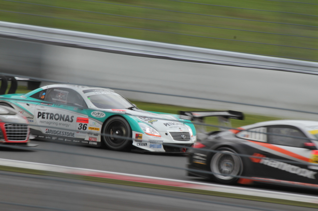 【SuperGT 2012 R2】PETRONAS TOM'S SC430_4