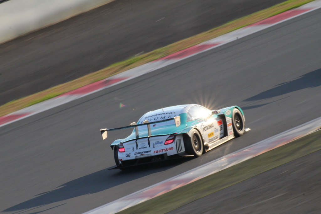 【2011 JAF GP】PETRONAS TOM'S SC430_中嶋