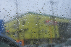 雨…