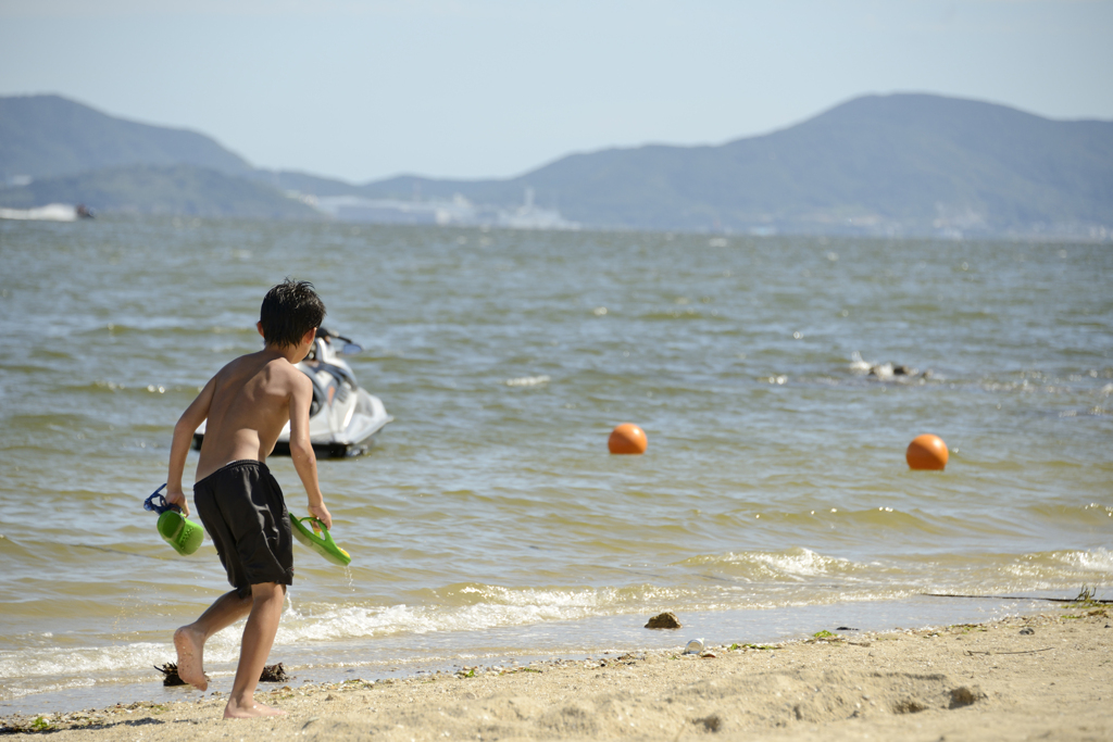 少年の背中