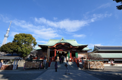 亀戸天神とスカイツリー
