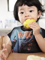 美味しい…くないよ。