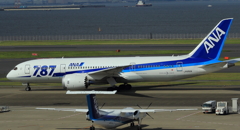 ANA　B787　ドリームライナー