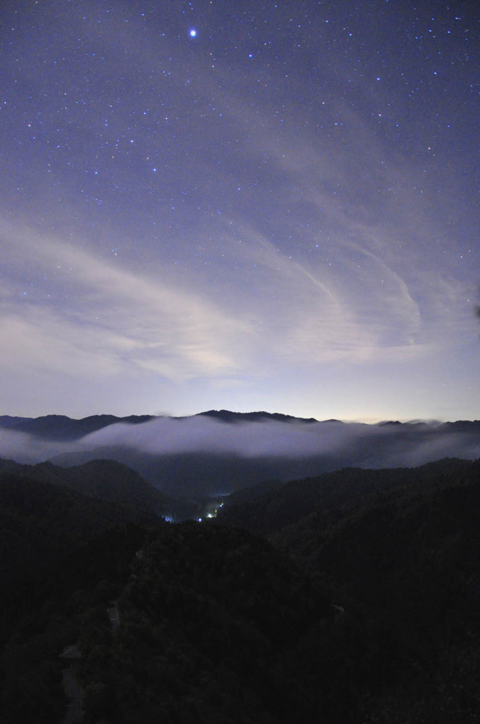 黒い空