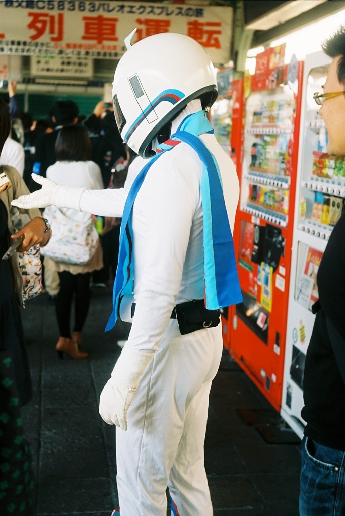 謎のヒーロー