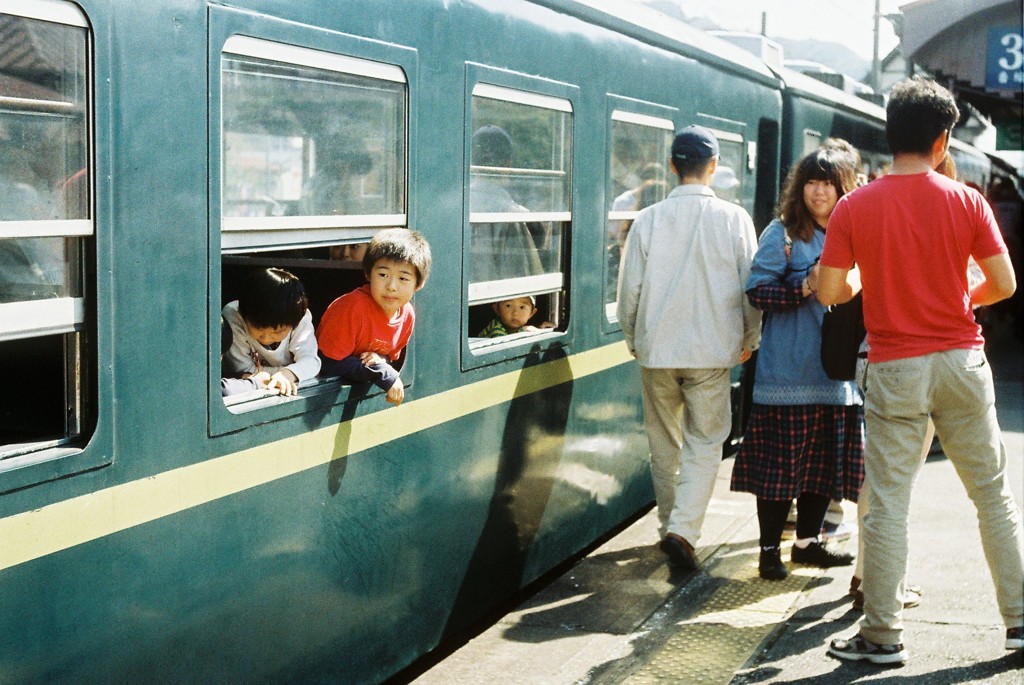 興味津々な少年