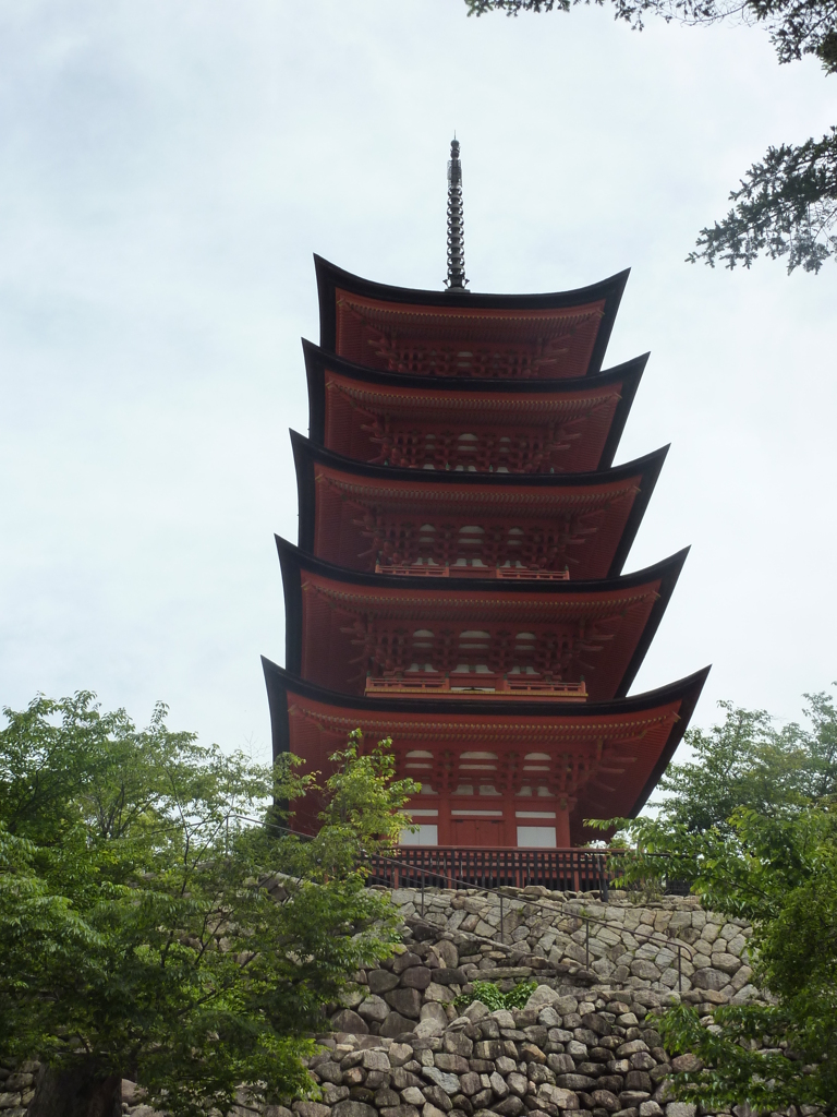 そびえたつ塔
