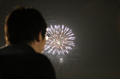 花火と友達