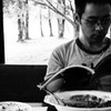 読む