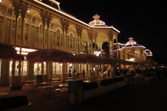 ディズニーランドのどこか