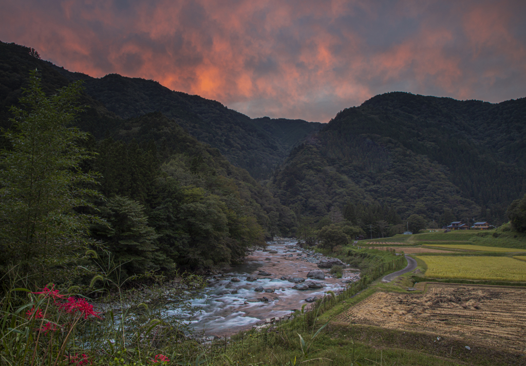 馬瀬川の夕暮れ