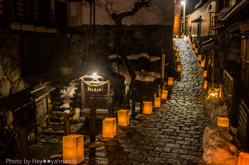 冬の風物詩（宗祇水の小路）