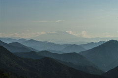 御嶽山へ連なる山並み