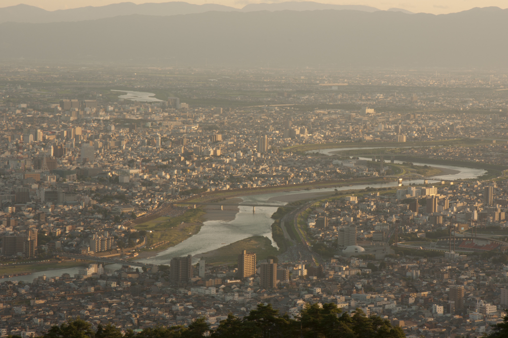 長良川の夕辺