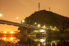 長良川の河原からの千鳥橋の夜景