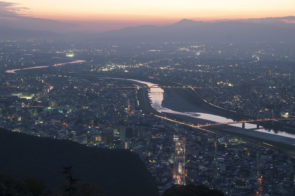 長良川（ある秋の日の夕暮れ）