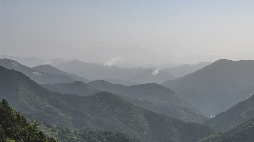 御嶽山遠景（雨上がり）