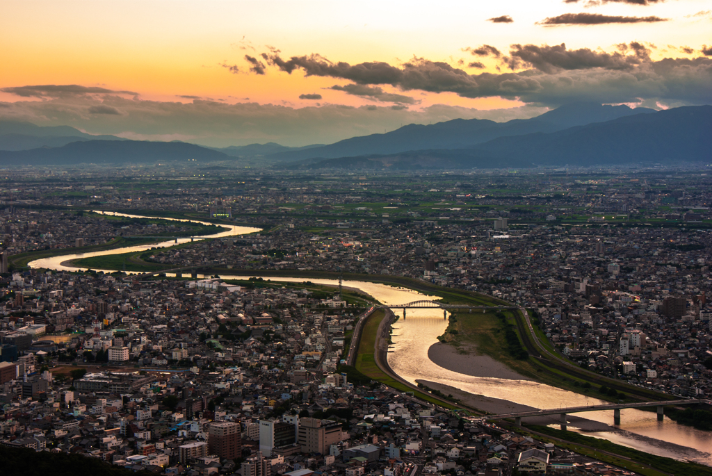 長良川の夕暮れ（展望）