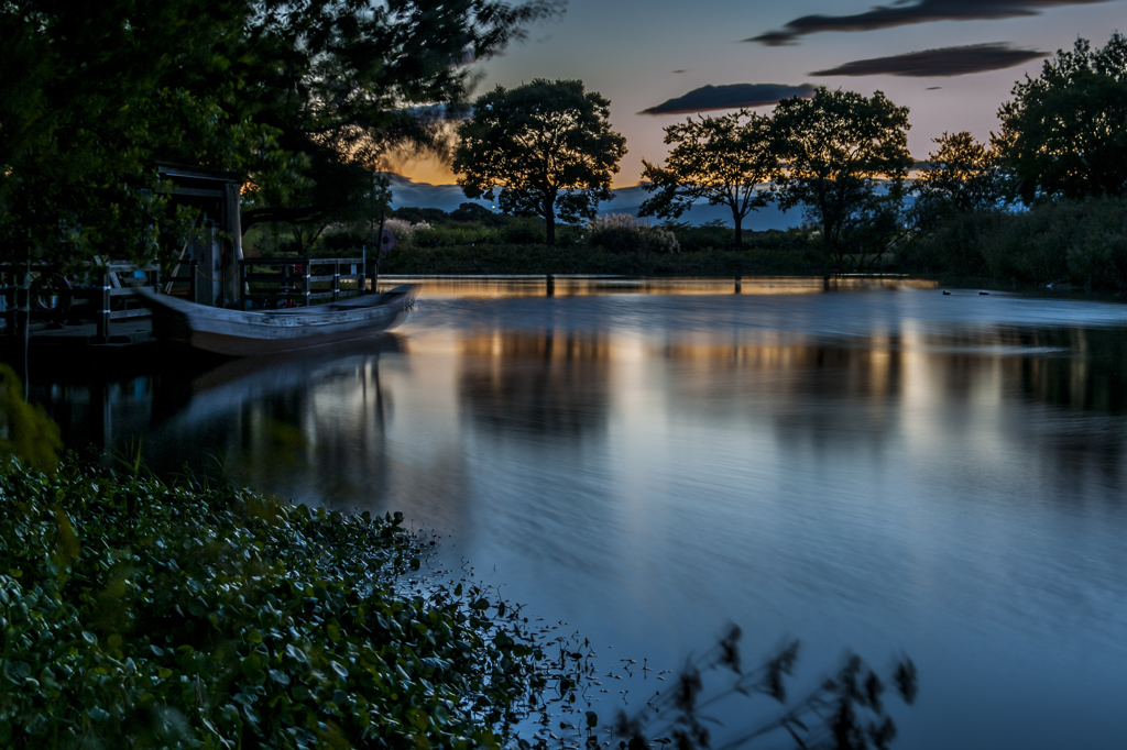 木曽川水園の夕暮れ（木舟乗船場）